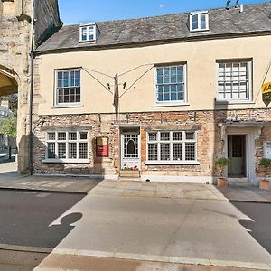 The Ancient Gatehouse & Rugantino Restaurant